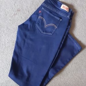 Levi’s dark wash 524 skinny jeans size 9 (29x32)